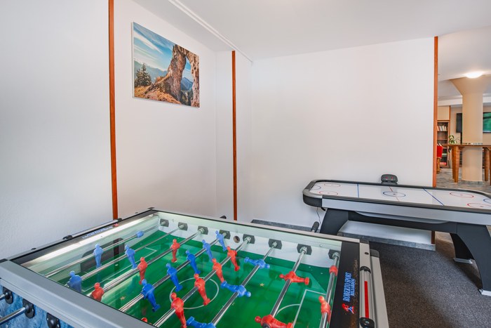 Stolný futbal a hokej